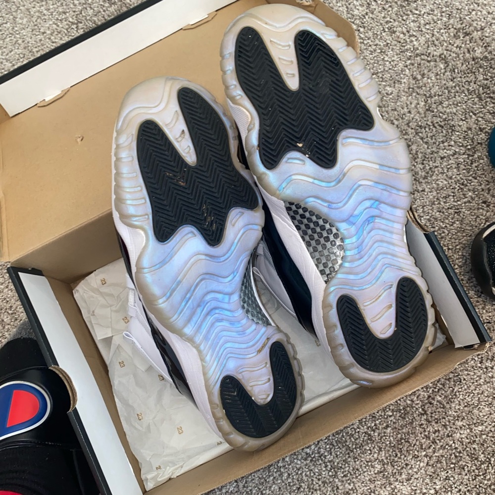 Sold - Picture 3 of 4